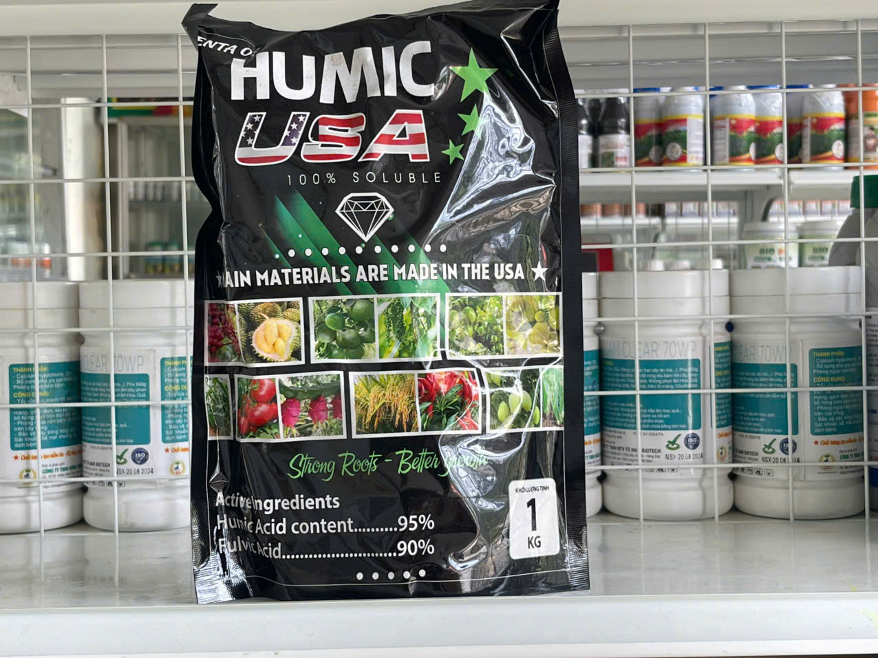 Humic USA (chứa Axit Humic và Axit Fulvic, giúp bộ rể khỏe)