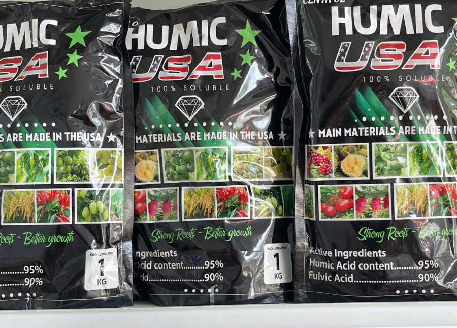 Humic USA (chứa Axit Humic và Axit Fulvic, giúp bộ rể khỏe)