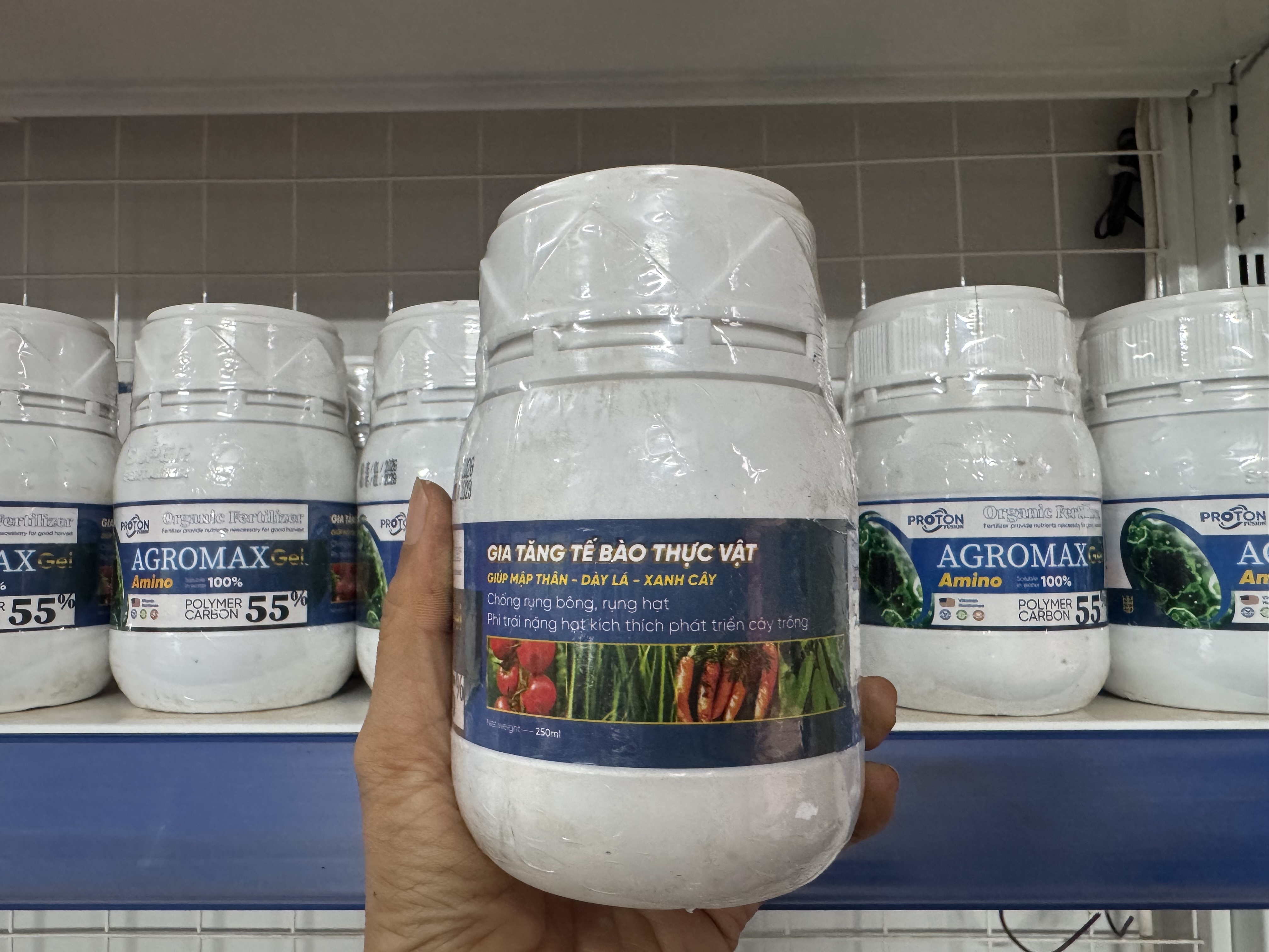 Phân hữu cơ AGROMAX GEL AMINO 250ML