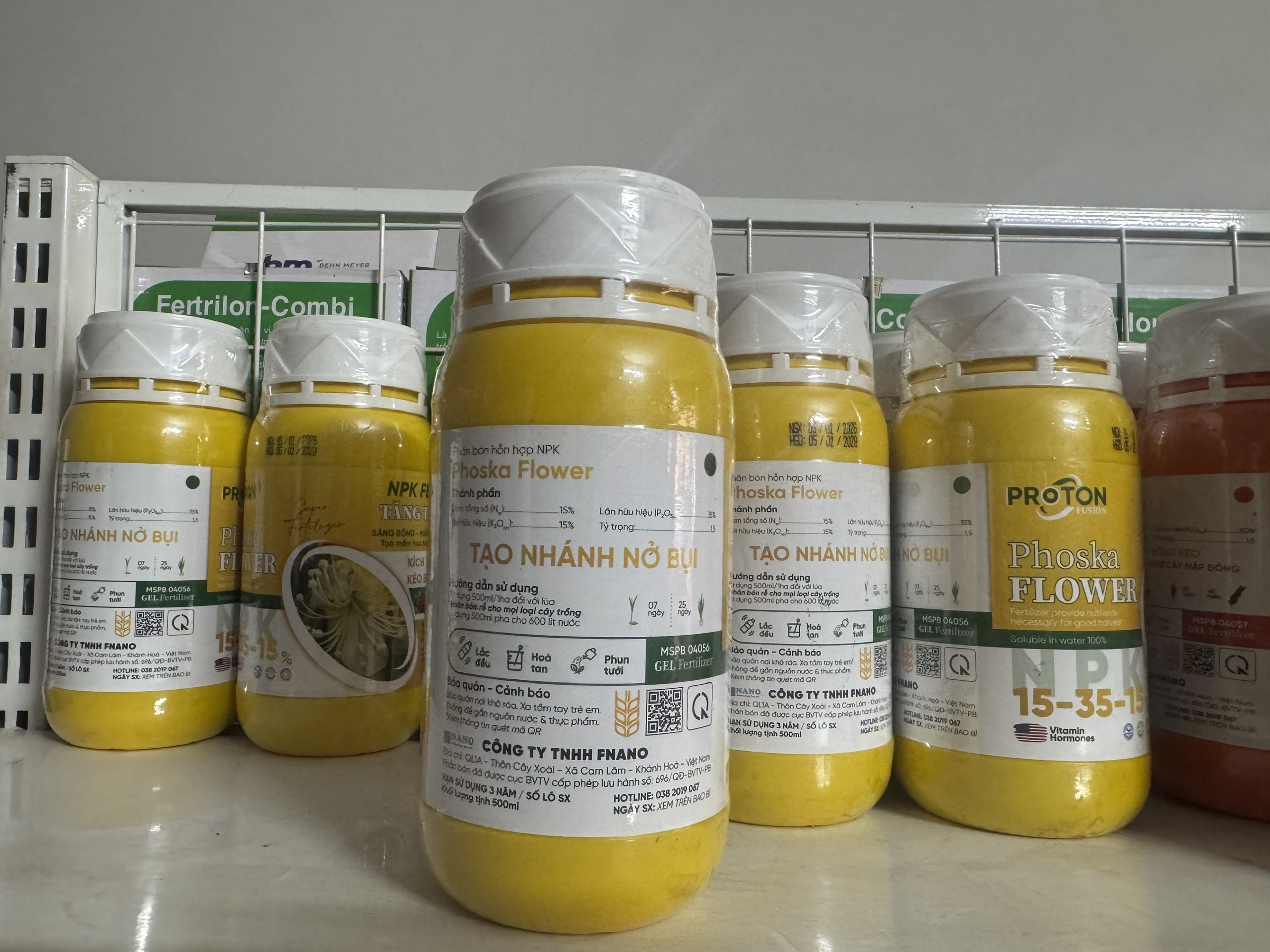 Phân bón hỗn hợp Phoska Flower (15-35-15) 500ml