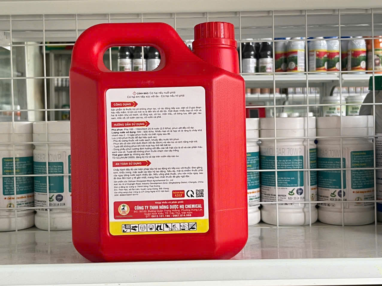 TD-Glunium 200SL (Hiệu BẠCH MÃ) đặc trị cỏ tranh, mần trầu