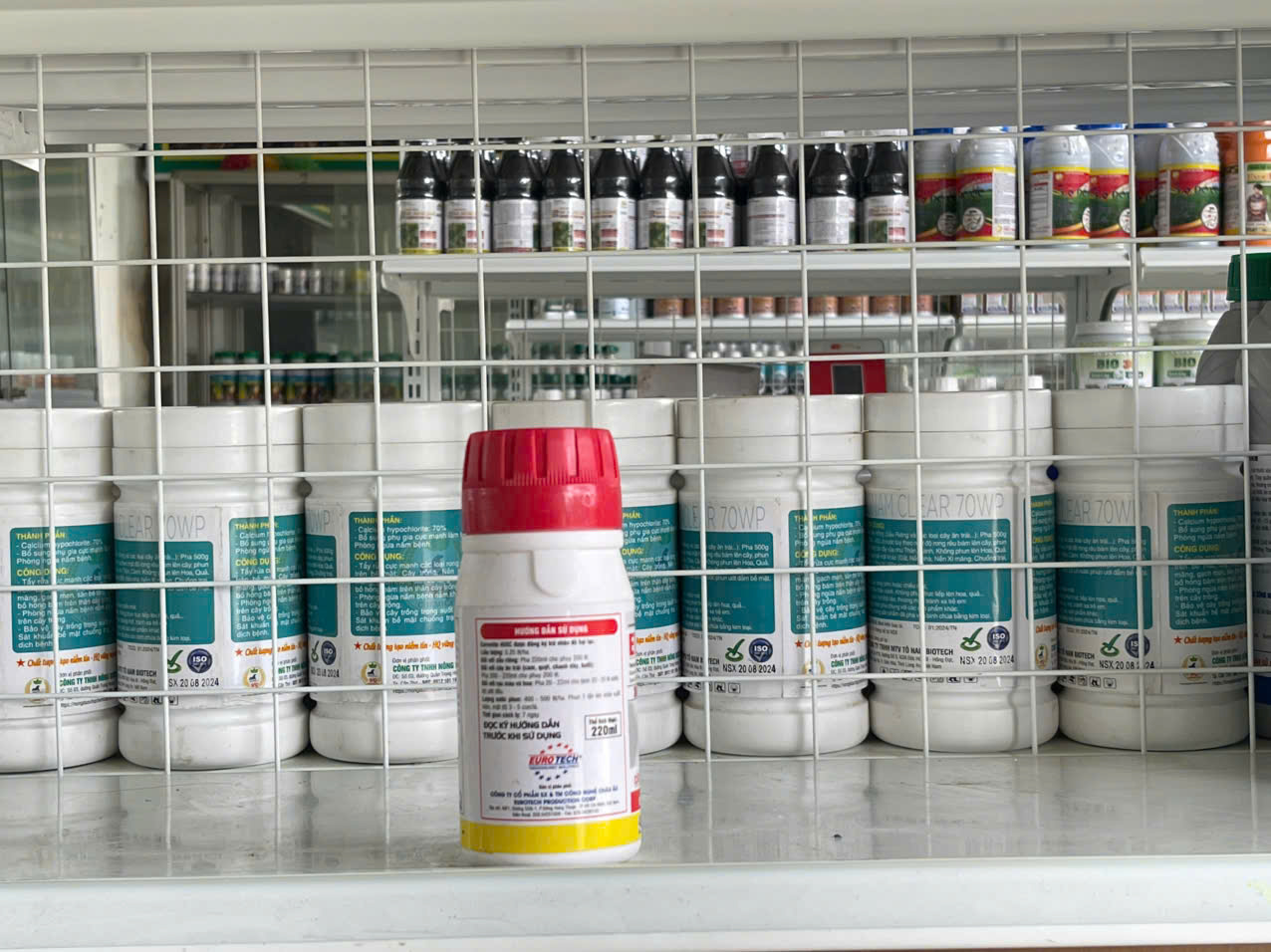 Thuốc trừ nhện đỏ EUROMITE 40SC